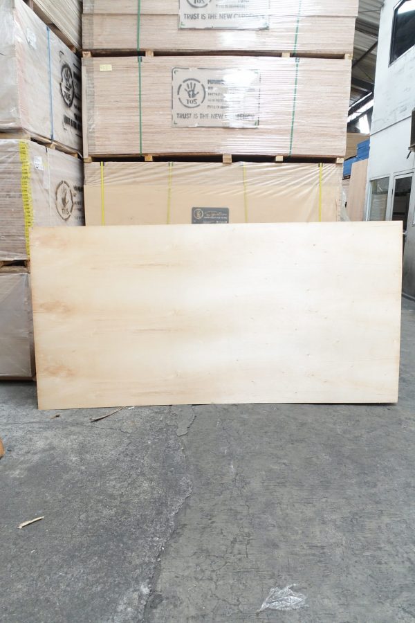 TOS SIGNATURE PLYWOOD